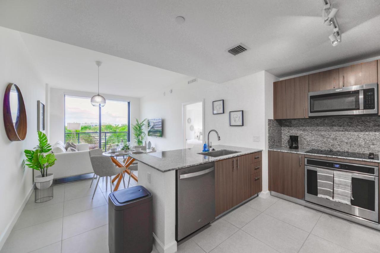 Cozy 1- 1 Bedroom Steps From Downtown Doral Park ميامي المظهر الخارجي الصورة
