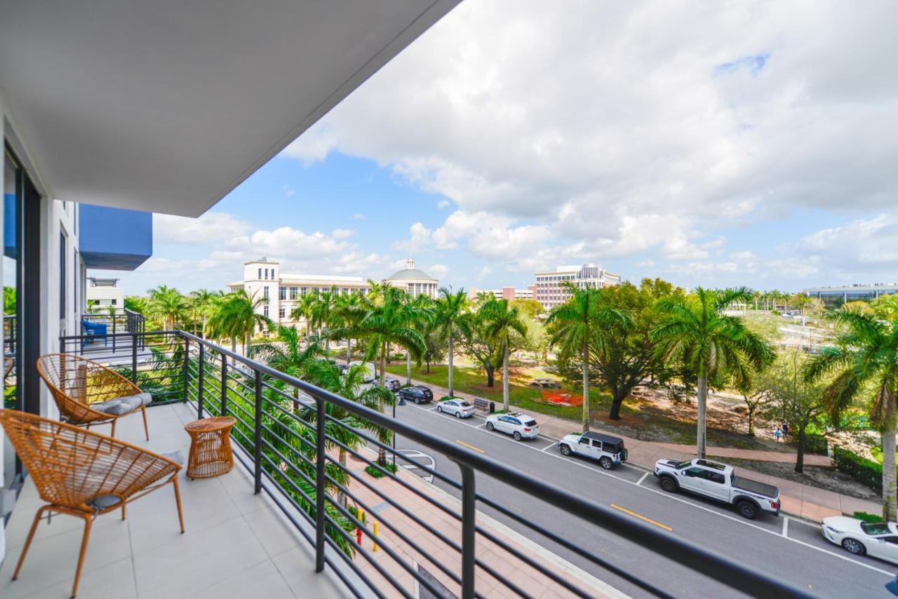 Cozy 1- 1 Bedroom Steps From Downtown Doral Park ميامي المظهر الخارجي الصورة